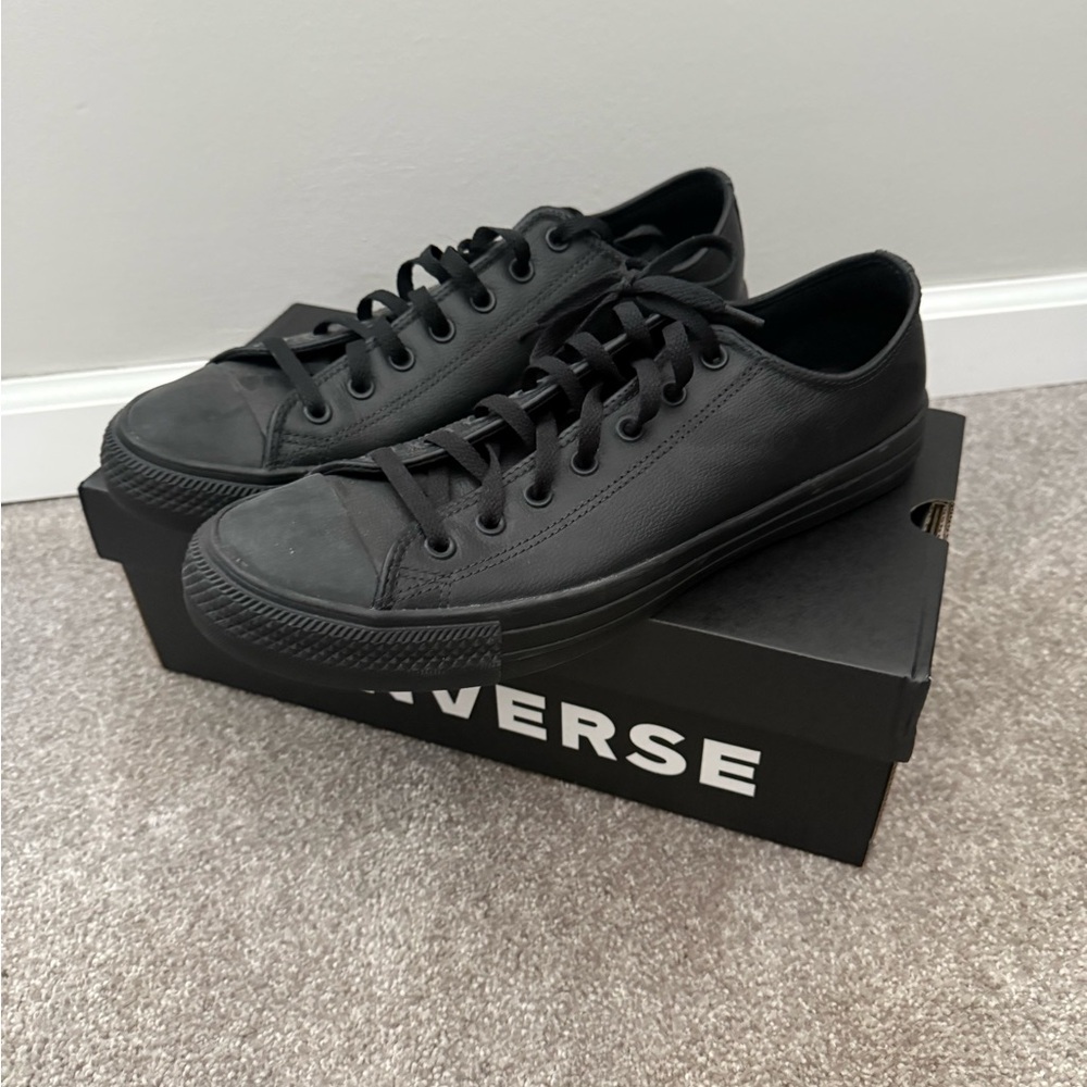 Converse Men's All-Black Sneakers